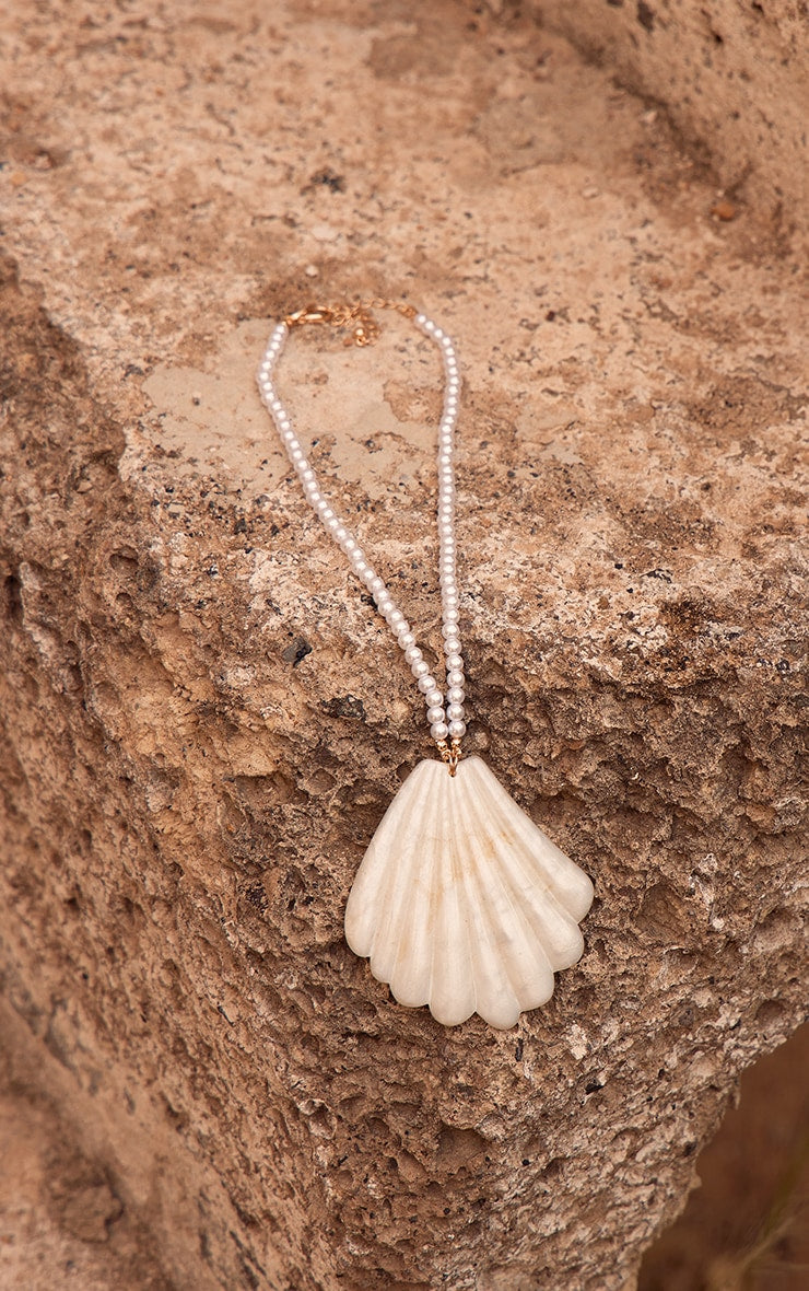 Pearl Statement Shell Necklace