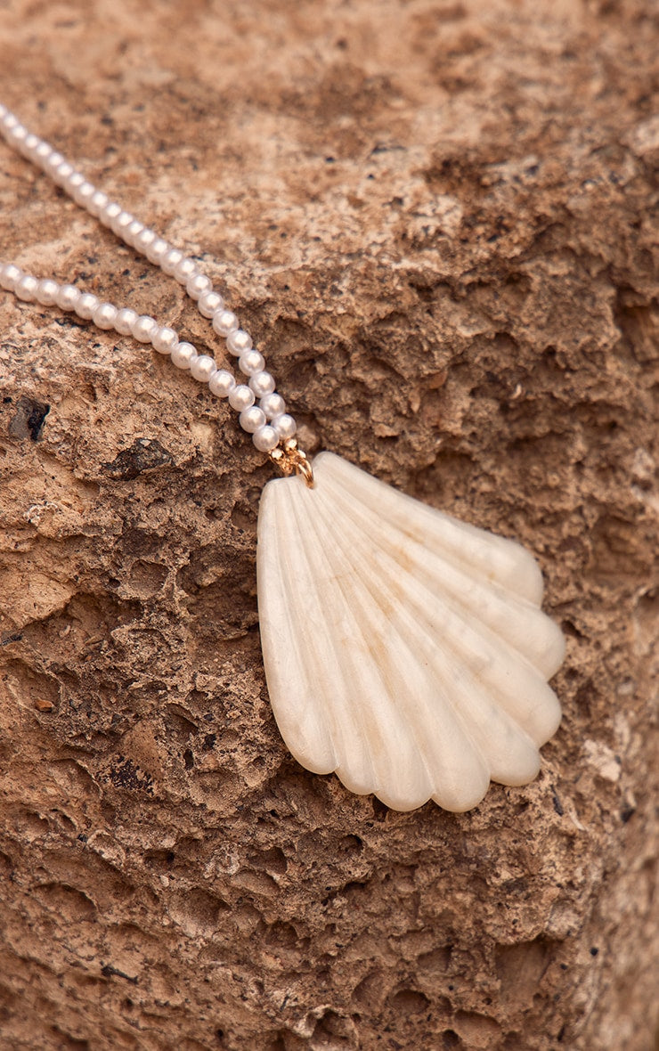 Pearl Statement Shell Necklace